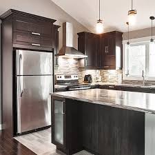Cuisines Beauregard Cuisine Realisation 357 Armoires De Cuisine Style Transitionnel En Melamine Polyest Kitchen World Kitchen Cupboards Paint Home Kitchens