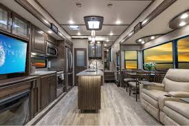Up front, the living room houses 3 sofas; The Best 5th Wheel For Full Time Living Of 2021 Tips Advice