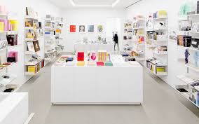 5 Art Gallery Bookstores You Need To Visit Galerie Gallery Cafe Art Gallery Gallery