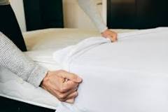 How to Wash a Mattress Protector (In 5 Easy Steps) - BedMart