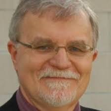 Andrew Czerwinski's Instagram, Twitter & Facebook