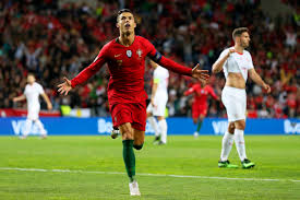 Buy signed cristiano ronaldo memorabilia from exclusive cristiano ronaldo of manchester united in action during a first team training session at carrington. Nations League Halbfinal Portugal Schweiz Live