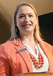 Editor elicits understanding, relationships