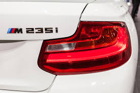 Bei den dieseln steigt die leistung von 265 auf 286 ps (bmw 530d) bzw. Foto Bmw M235i Xdrive Cabrio Schriftzug Auf Der Heckklappe Vergrossert
