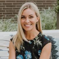 Andrea Sims's Instagram, Twitter & Facebook