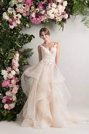 Bride Maids Dein Brautkleid Hochzeitskleider In Dormagen Bei Dusseldorf Koln Und Neuss Brautkleid Braut Prinzessinnenkleid