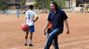 Lutz pfannenstiel (born 12 may 1973 in zwiesel3) is a german football goalkeeper. The Adventures Of German Footballer Lutz Pfannenstiel Sports News The Indian Express