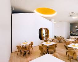 Parent And Child Cafe In Lisbon Zainteriora Net Cafe Interior Cafe Interior Design Interior Design