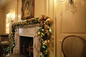 Maybe you would like to learn more about one of these? The White House Reveals Its Christmas Decorations Melania Trump Unveils 2017 Holiday Decor
