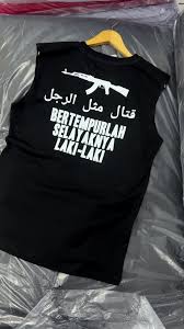 Bertempur Lah Selayaknya Laki-Laki: Kaos Pria Keren