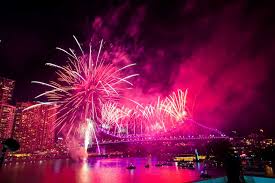 As always riverfire promises an impressive display of fireworks all kicked off by the f111's low flyover and. Riverfire What You Need To Know About Brisbane S Biggest Fireworks Show Of The Year Abc News