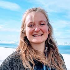 Jess Cartwright's Instagram, Twitter & Facebook