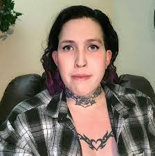 Berta Recinos's Instagram, Twitter & Facebook