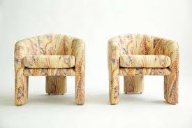 Pair Of Vladimir Kagan Lounge Chairs 1stdibs Com Vintage Lounge Chair Chair Lounge Chair