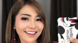 Mantan personel trio macan chacha sherly. Chacha Eks Trio Macan Kecelakaan Di Tol Semarang Solo