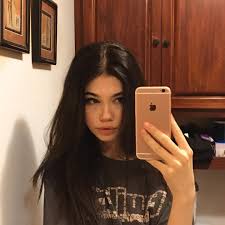 Dark chocolate or warm brown are the best suited hair color ideas for long black hair. Pinterest Milkybambi Hair Mirror Straight Black Hair Girls With Black Hair