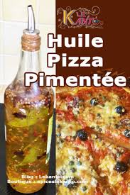 Dans Mes Placards Il Y A Toujours Une Huile A Pizza Faite Maison Au Gout Piquant Et Fruite Huileapizza Huile Pizz En 2020 Huile Pimentee Recettes De Cuisine Pizza