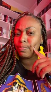 E ai, você consegue separar a obra do autor?? 🤨, Premissa da editora👇, Na  HQ autobiográfica A conversa, Darrin Bell exibe o humor, o talento e o  espírito crítico que fizeram dele o primeiro cartunista ...