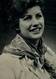 We can all learn from Robyn Malcolm's candid life in beauty