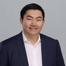 Daniel Garr's Instagram, Twitter & Facebook