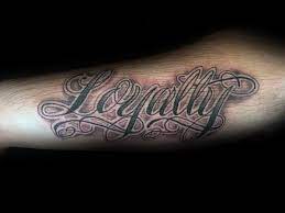 Patriotic tattoos are a sign of loyalty and obedience to the rules of a country. 50 Loyalitat Tattoos Fur Manner Faithful Ink Design Ideen Mann Stil Tattoo Loyalty Tattoo Tattoos For Guys Forearm Tattoo Quotes