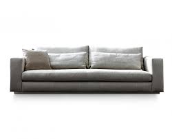 The molteni sofas are a wide and diverse collection that offer many options to decorate your home: Designer Sofas Modern Elegant Und Nach Design Molteni C