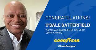 Demetric Woods's Instagram, Twitter & Facebook