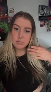 Courtney Colquhoun's Instagram, Twitter & Facebook