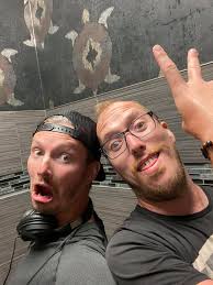 Piolo Pascual and Kyle Spotted Together in Locked CR