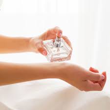 Retrouvez nos modèles de parfum femme parmi des centaines d'articles sur bhv.fr ! Parfum Sucre Tout Savoir Sur Les Parfums Sucres Elle