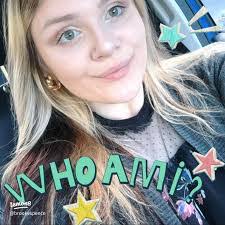 Brooke Knowles's Instagram, Twitter & Facebook