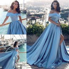 Vestiti eleganti che non temono occasioni, ovvero i party dress da regina delle feste (natale e capodanno compresi). Acquista Eleganti Abiti Da Sera Lunghi Blu Con Spacco Sul Davanti E Spalle Scoperte Abiti Da Sera Convenzionali Blu Chiaro Arabi Moderni A 81 71 Dal Deerway123 It Dhgate Com