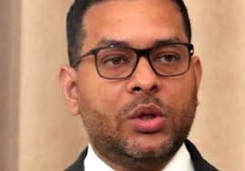 I DON'T CARE ABOUT WHAT PEOPLE THINK.” This is how designer Gillian Bishop  responded yesterday to negative feedback over the design of the pan