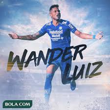 Dua pemain asing persib bandung, wander luiz dan geoffrey castilion tidak terlihat pada sesi latihan yang berlangsung di stadion siliwangi. Poto Persib Lucu