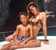 Matteo ferrari (@matteoworld) • instagram photos and videos. Grande Fratello Vip 2 Aida Yespica Incontra Finalmente Il Suo Piccolo Aron Ferrari Ecco Il Video Racconto Sui Social Isa E Chia