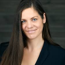 Laura Heilman (@laurabee_28)