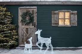 Shop our beautiful range of festive garlands and wreaths for your home this christmas. Best Christmas Lights Outdoor Tree And Window Illumination To Make Your House Shine This Year Evening Standard