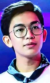 Our 2020 Christmas tree for a festive mood boost