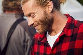 Derek Chase's Instagram, Twitter & Facebook