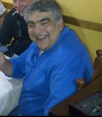 El Profesor Leonardo Sandoval necesita con urgencia plasma