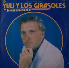 A los dos años emigra junto a sus hermanos a la argentina. Cumbia Y Algo Mas Yuli Y Los Girasoles Solo Un Minuto De Ti 1990