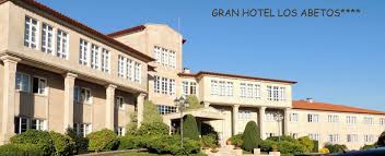 Nuestro hotel se sitúa muy cerca de la vía de entrada del camino francés a santiago , siendo así un punto de referencia para peregrinos y peregrinas. Spaniens Grune Kuste Von Bilbao Nach Vigo To Eighty Countries Europa