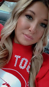 Tina Chunn's Instagram, Twitter & Facebook