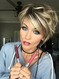 30 Cool And Pretty Summer Hairstyles For Women 2019 Short Hair With Layers Thick Hair Styles Hair Styles