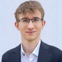 4600+ "Sípos" profiles