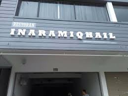 Contoh banner 20′ x 4′ yang aku pernah buat, sesuai untuk dijadikan papan tanda kedai Tempahan Signboard Signage Bill Board Acrylic Light Box Box Up Papan Tanda Eg Steel Material Led Light Lesen Signage Design Signage Signboard