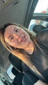 Callie Kemp's Instagram, Twitter & Facebook