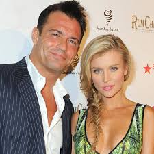 Она была старшей из двух дочерей. Joanna Krupa And Romain Zago Finalize Divorce E Online