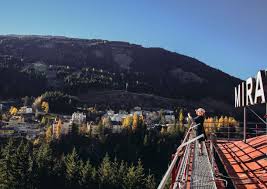 Gasteinertal has 51 ski lifts, 200 kilometers of perfectly groomed ski slopes and with the daily ski bus from haus hirt you are on the slopes within ten minutes. Haus Hirt Alpines Hideaway Fur Zeitgeister In Bad Gastein A List