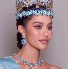 Watch Miss Universe Colombia María Fernanda Aristizabal's full closed door  interview from the 71st MISS UNIVERSE Competition. 🎤